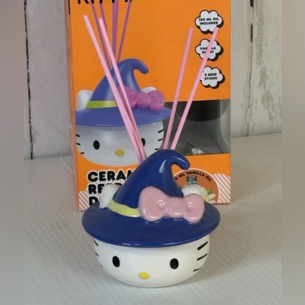 Hello Kitty Witch Reed Diffuser Vanilla Halloween Ceramic NIB Sanrio Decor